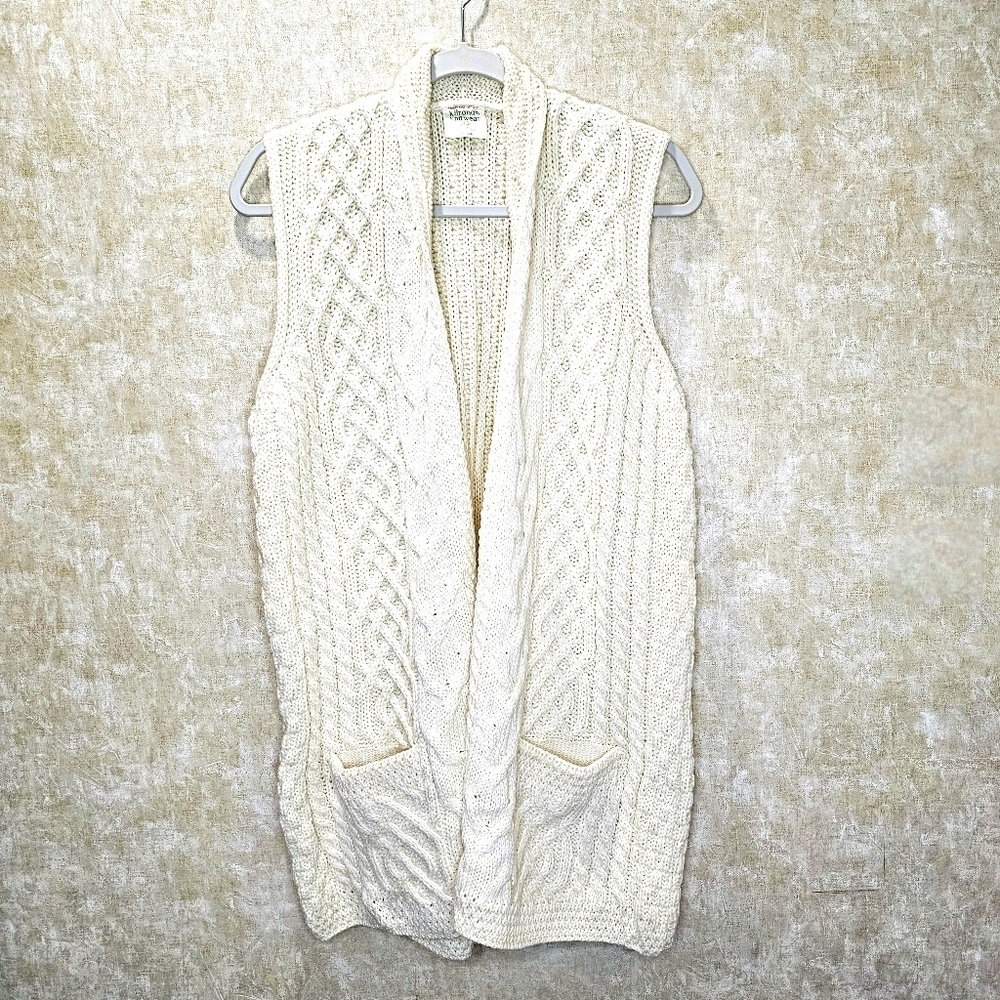 Kilronan Knitwear Ireland  Sweater Vest Wool Cable Knit Fisherman